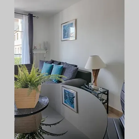 Charme Et Confort Pour Vos Sur Lägenhet