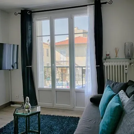 Charme Et Confort Pour Vos Sur Lägenhet